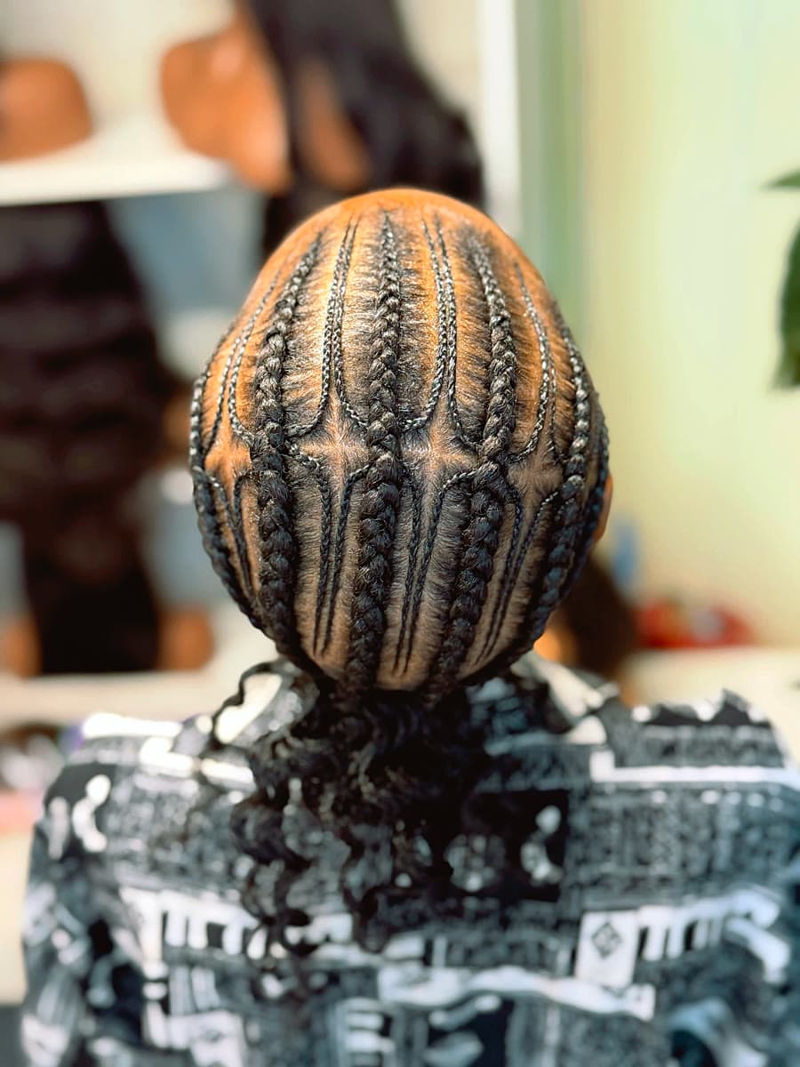 Geometric Cornrows at Qasr Alshar Salon Dubai